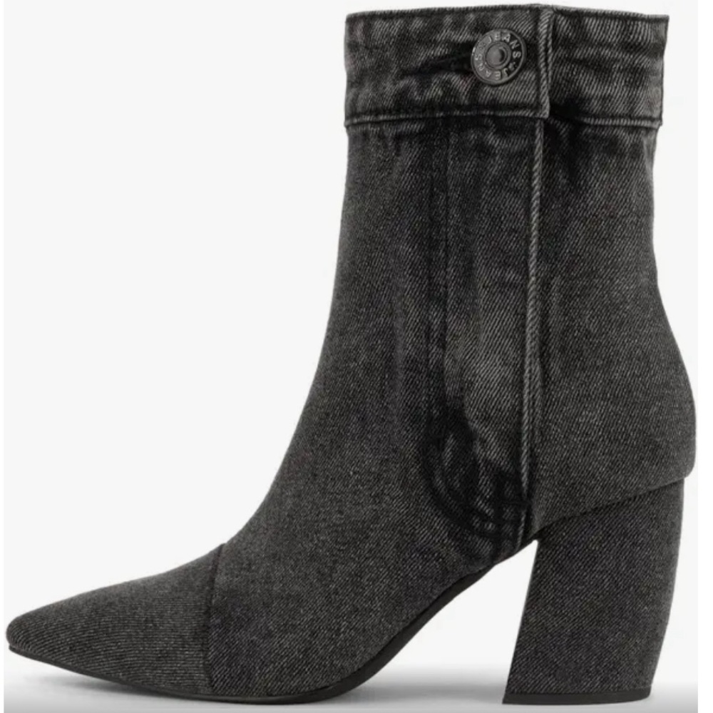 Jeffrey Campbell Finite Zipper Fly Heeled Boot. Size 8.5 New in Box